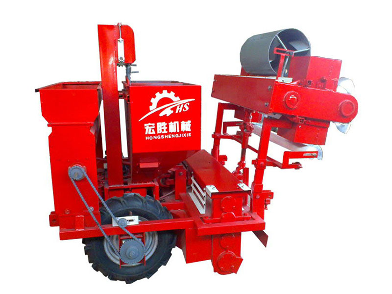 馬鈴薯打點覆膜全自動播種機(jī).jpg